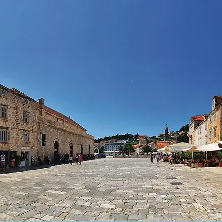 Apartment Stunning In Hvar With Wifi *